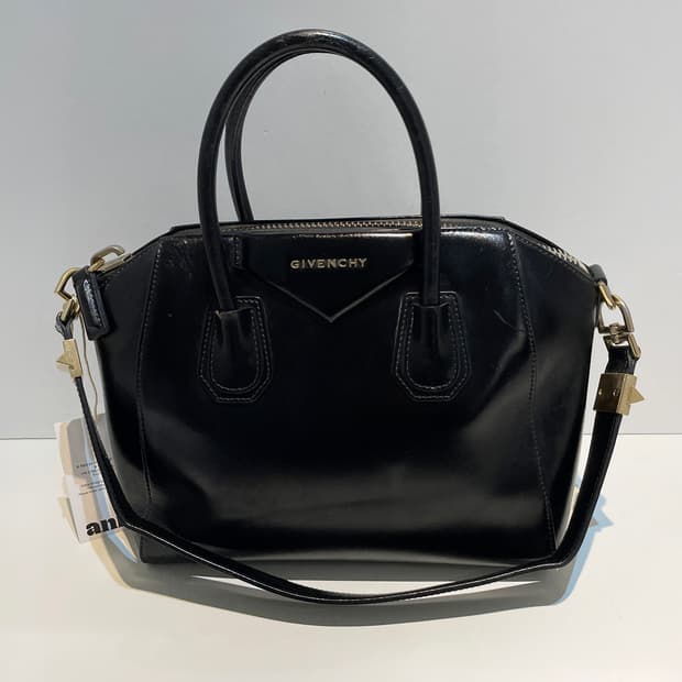 지방시 안티고나 유광 토트백 A1529