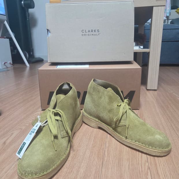 (새상품)클락스 데저트 부츠 uk6.5 250mm