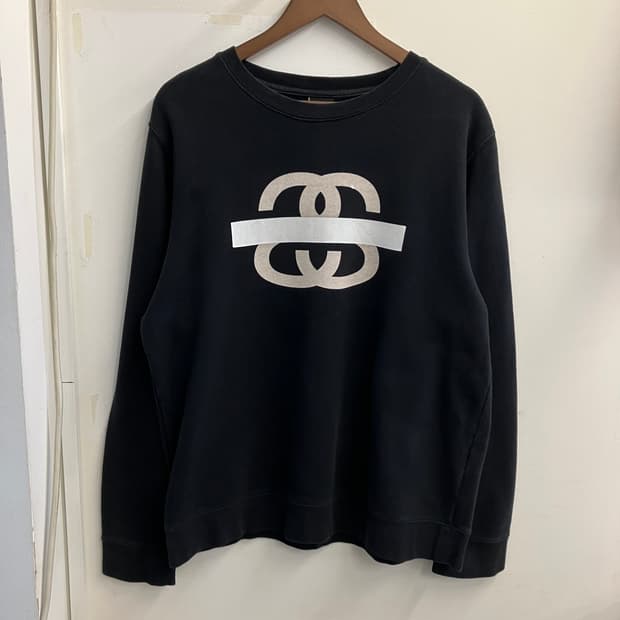 N103 스투시 맨투맨