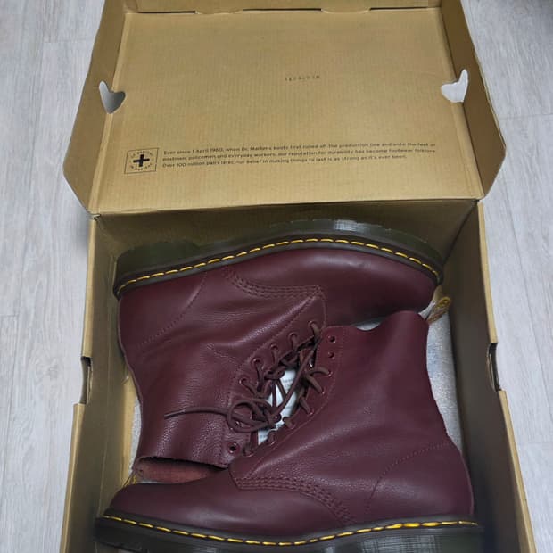 닥터마틴 부츠 체리레드 270