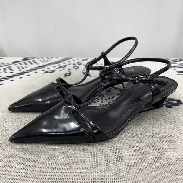 자라 ZARA 스트랩 힐 235 X01232