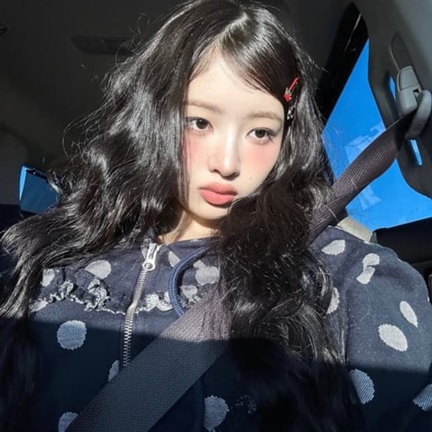 펀프롬펀 프릴 하트 후디