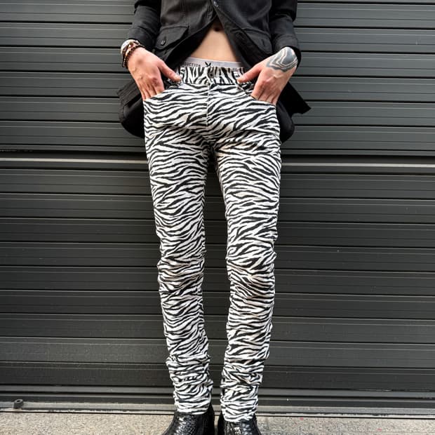 APRIL77 – Zebra Skinny Pants