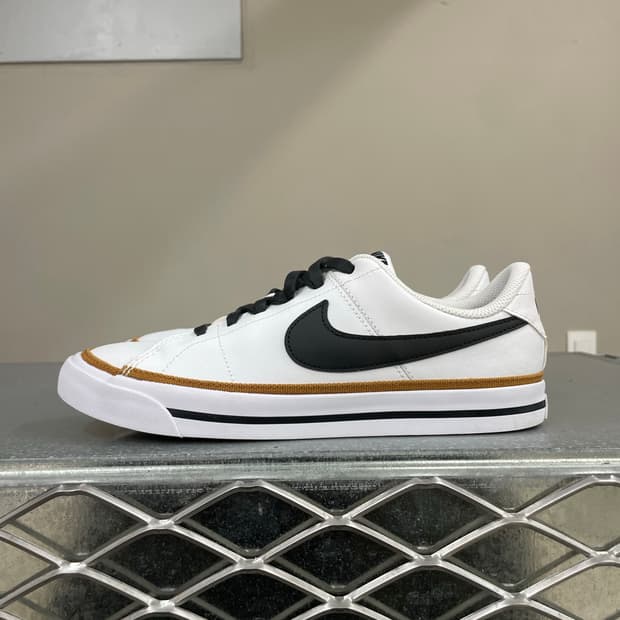 나이키 코트레거시 넥스트 네이처 245