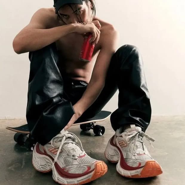 [44] 발렌시아가 10XL 흰색주황 뎀나착용