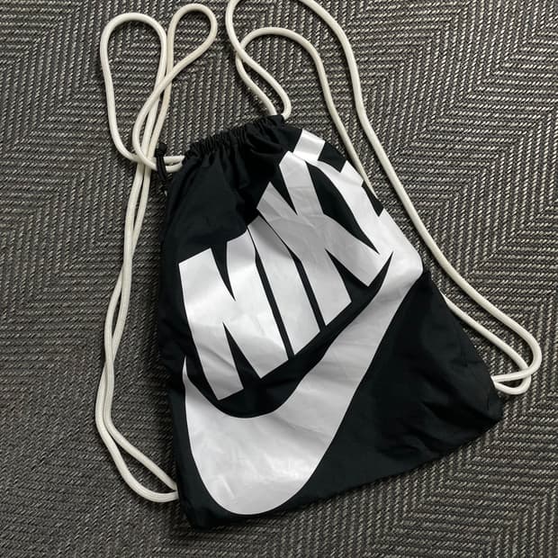 나이키 스우시 빅로고 헤리티지 짐색 y 4952