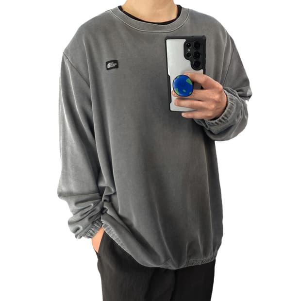 105 XL 노스페이스 피그먼트 다잉 오버핏 맨투맨 그레이