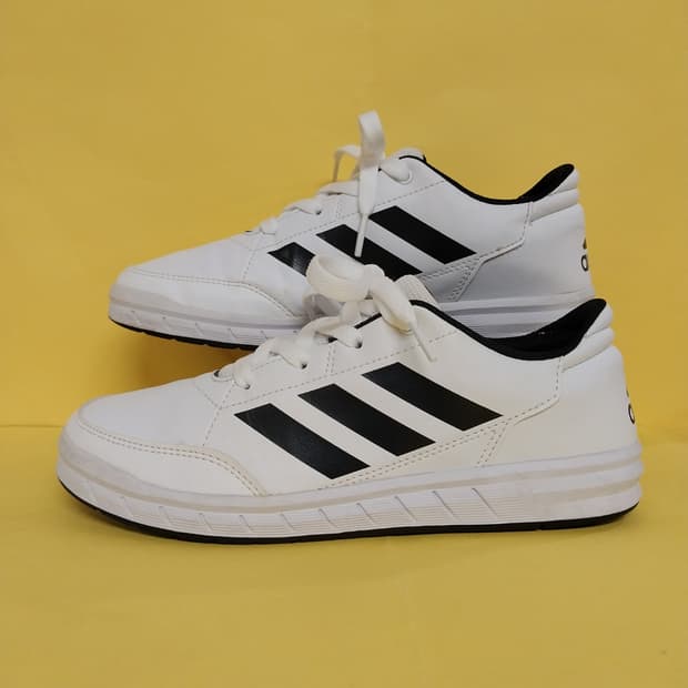 여성 아디다스 알타스포츠 운동화 (240)