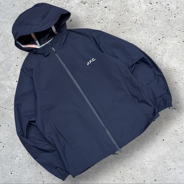 [XS] A.P.C 아페쎄 x 아식스 후드 바람막이 네이비 C352