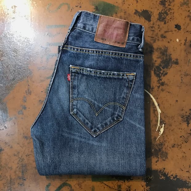 리바이스 523 다크 블루 워시드 데님 팬츠 허리 32 사이즈