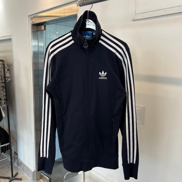 Adidas Europa jersey navy
