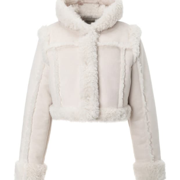 쓰리타임즈 베이비 퍼후드 무스탕 23fw