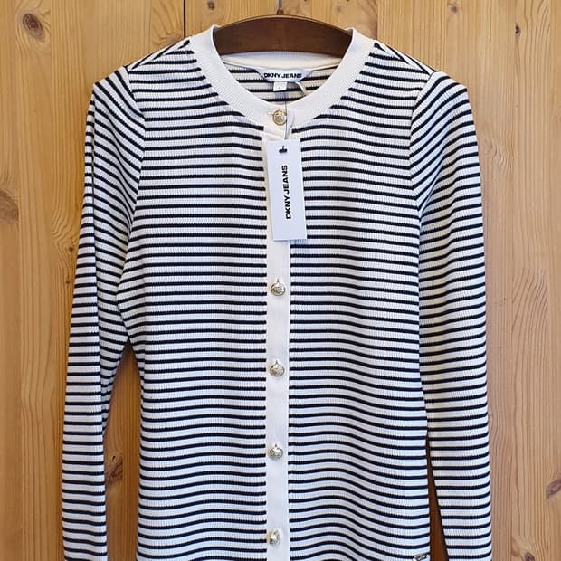 (새상품)55.DKNY 크롭 라운드니트 