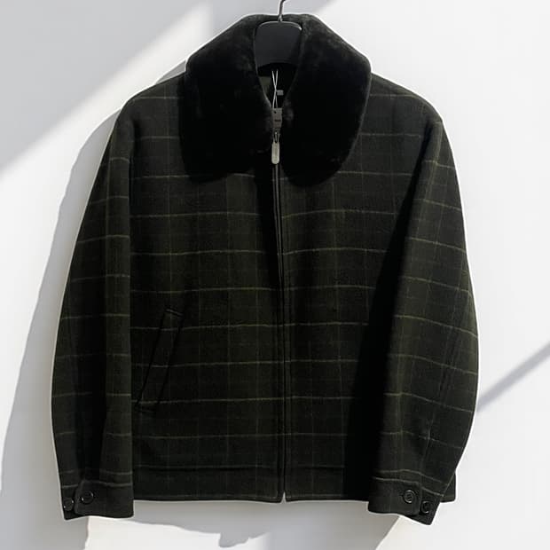 입생로랑 울 체크 퍼카라 자켓