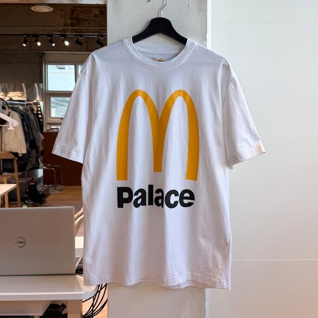 팔라스 x 맥도날드 23fw 화이트 로고 하프티