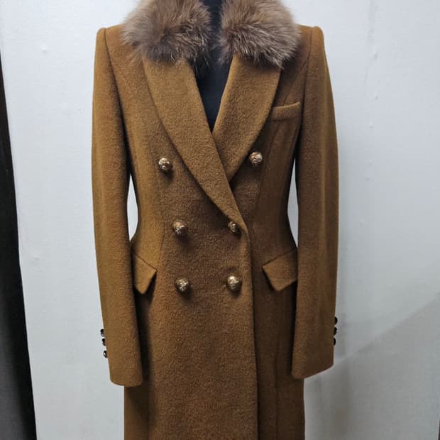 on&on 브라운 퍼 카라 더블 버튼 코트 S