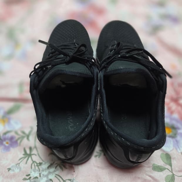 나이키 벤쳐 러너 블랙 운동화265