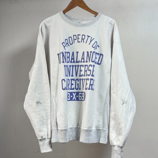 (L) 세인트미카엘 프라퍼티 스웻셔츠