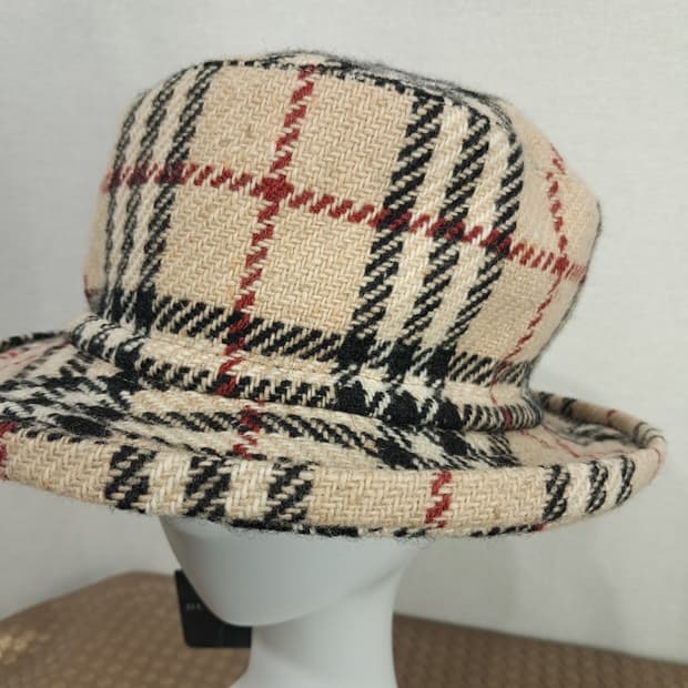 CL199 S 버버리런던 체크 울 모자