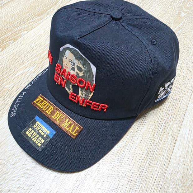 팔리 할리우드 boon une saison en enfer
hat