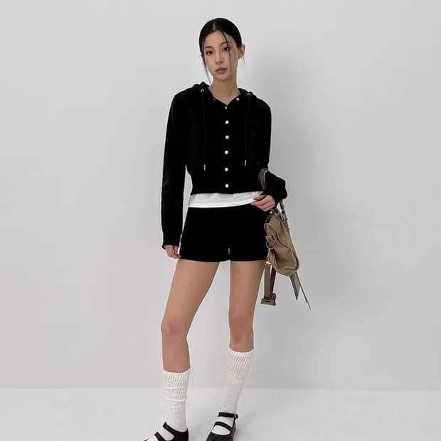 블랙업 숏팬츠