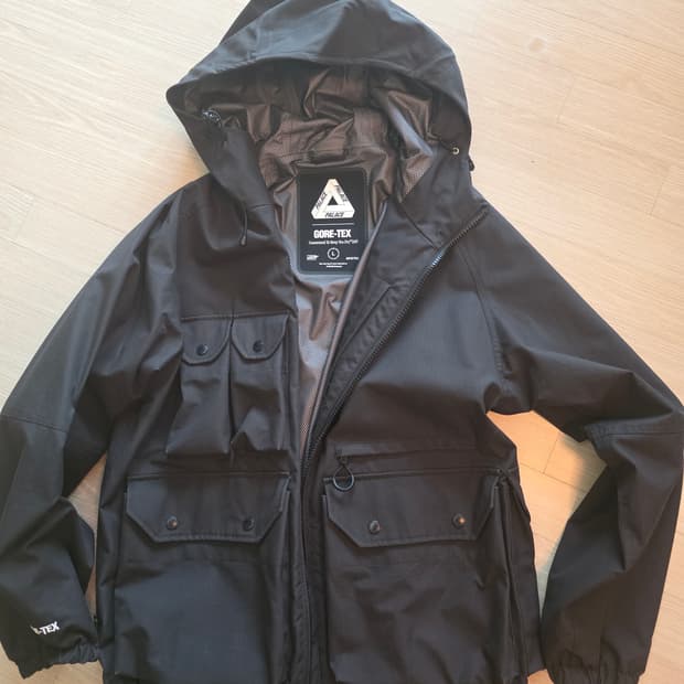팔라스 고어텍스 블랙 자켓 +카고바지 새제품