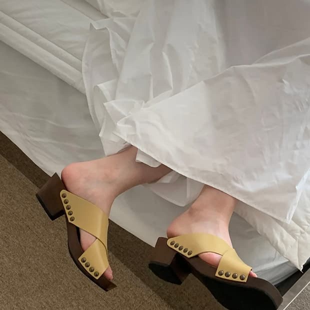 아카이브앱크 리본빛 스트랩 클로그