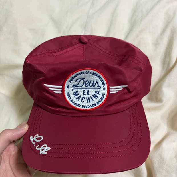 Deus 캡모자