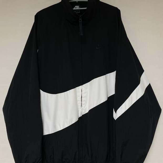 NIKE BIG SWOOSH JUMPER