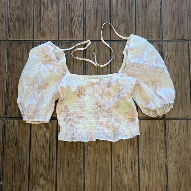 H&M 달천깔페어리 플라워 스모킹 스퀘어넥 블라우스탑