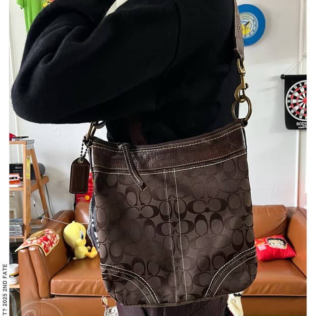 2000s Old COACH Classic Shoulder Bag