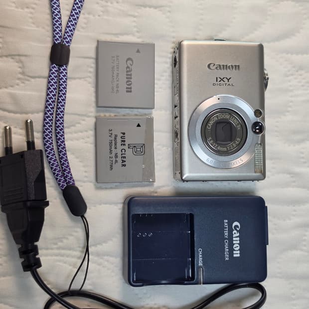 Canon IXY 70
