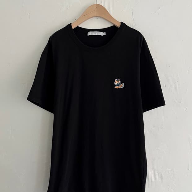 Maison Kitsuné 메종키츠네 블랙컬러 폭스로고 티셔츠