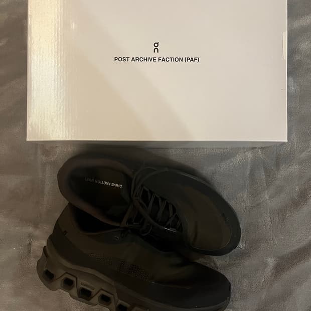 온러닝 x 포스트 아카이브 팩션 클라우드 몬스터 2 쏜 브라운