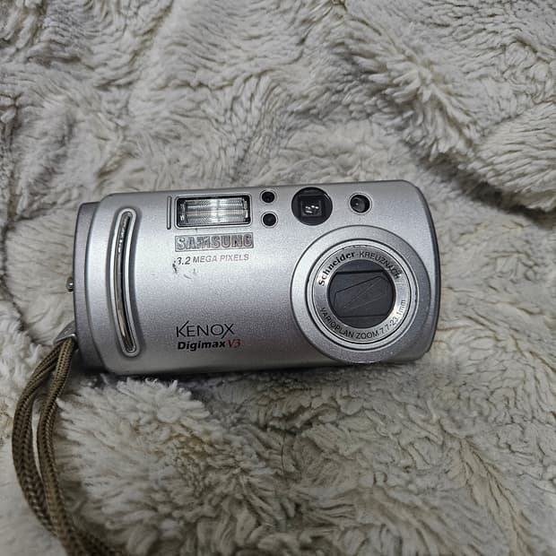 삼성 케녹스 디지맥스 V3 레트로 디카 빈티지 카메라