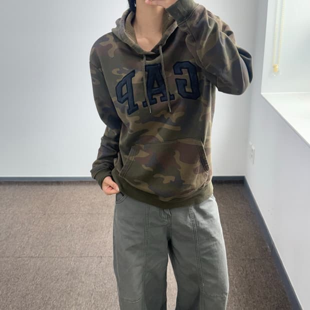Gap 갭 블랙 로고 카모 후드티 