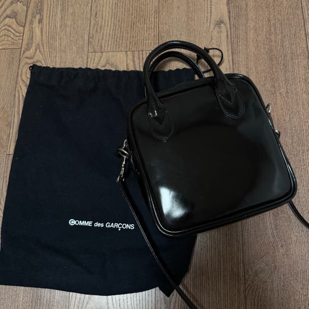 꼼데가르송 아오야마백 