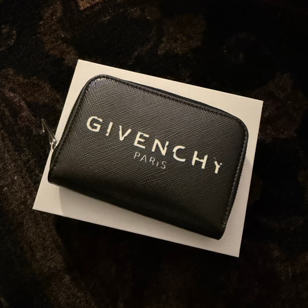 지방시 카드지갑