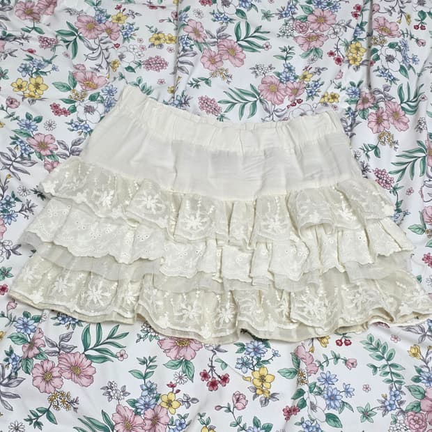 zara kids 빈티지)아이보리 레이스 프릴 히메갸루st 캉캉스커트