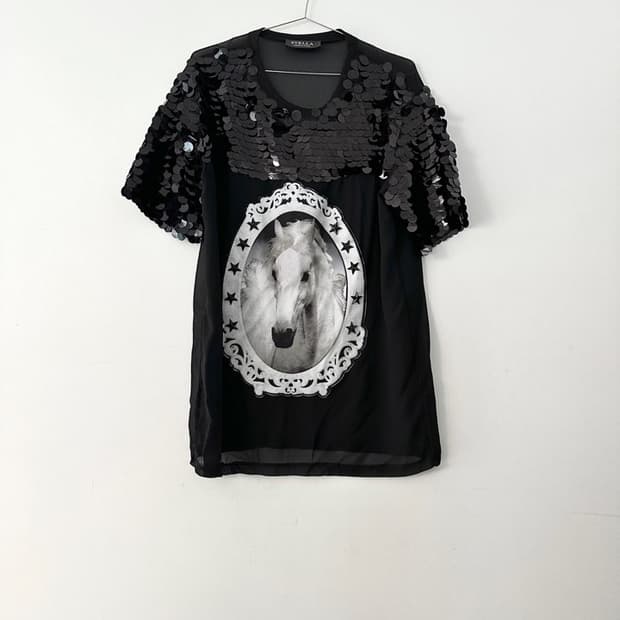 HORSE beads sheer top / black