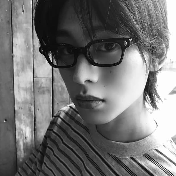 펄바켄 퓨리 009 트리플 블랙 안경 김명회