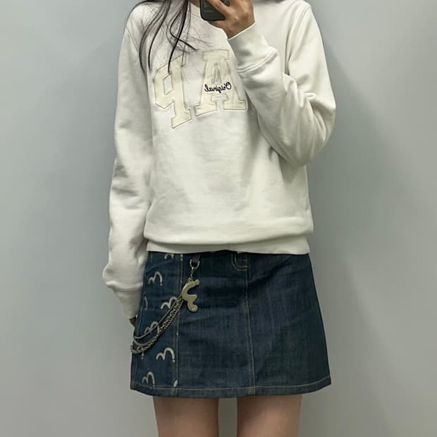 Gap 갭 자수로고 화이트 맨투맨