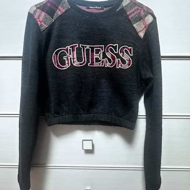 폭스빈티지 guess 크롭 커스텀 니트