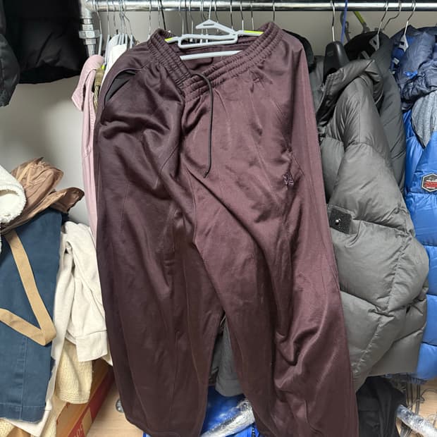 니들스 HD 트랙팬츠