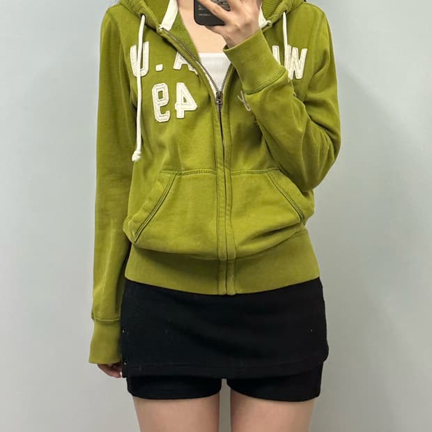 후아유 y2k 와투케 그린 후드집업