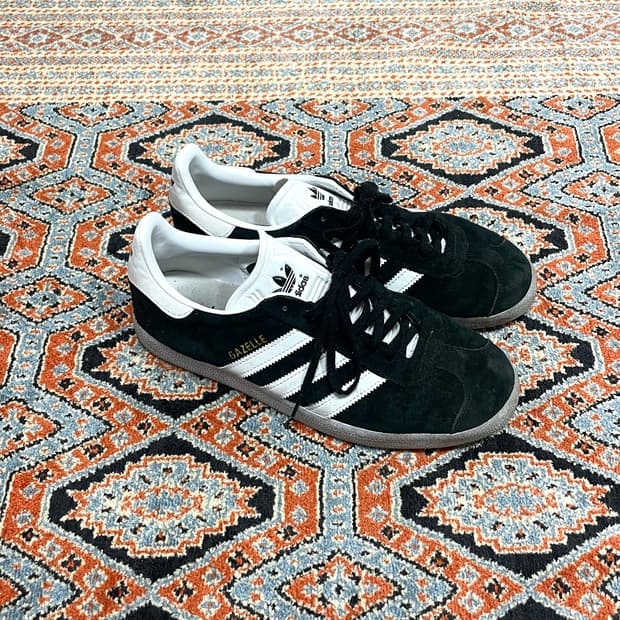 아디다스 가젤 블랙 스웨이드 운동화 US9