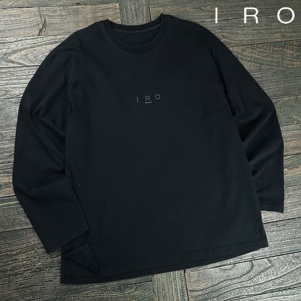 [이로 ]로고 패치 오버사이즈 롱슬리브 긴팔티 블랙 M19110