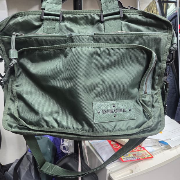 디젤   올리브  크로스빽