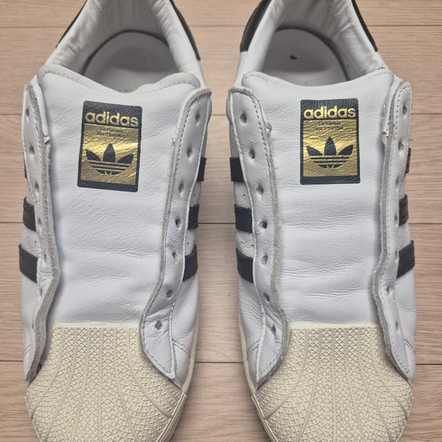 아디다스 슈퍼스타 레이스리스