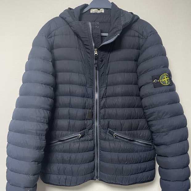 스톤아일랜드 룸우븐 경량패딩